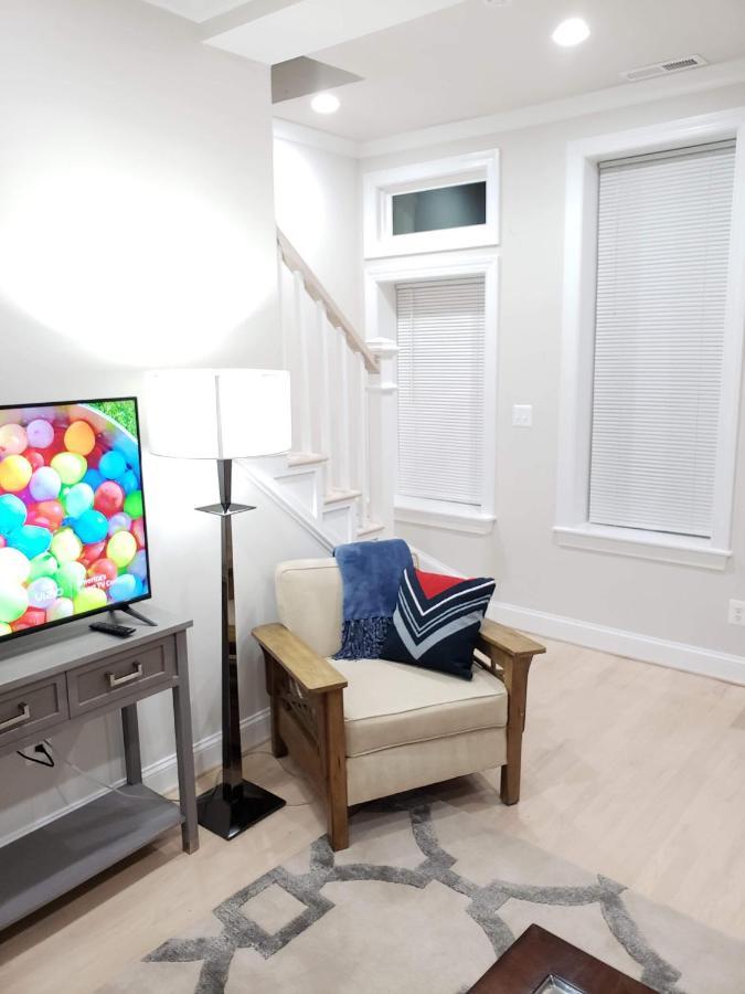 Spacious & Bright Home In Bloomingdale/ Truxton Dc ワシントン エクステリア 写真